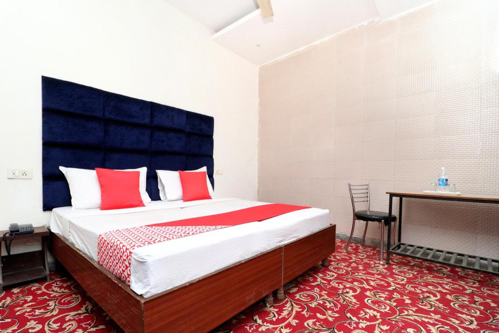 Hotel O Rr Villa Chandīgarh Екстериор снимка